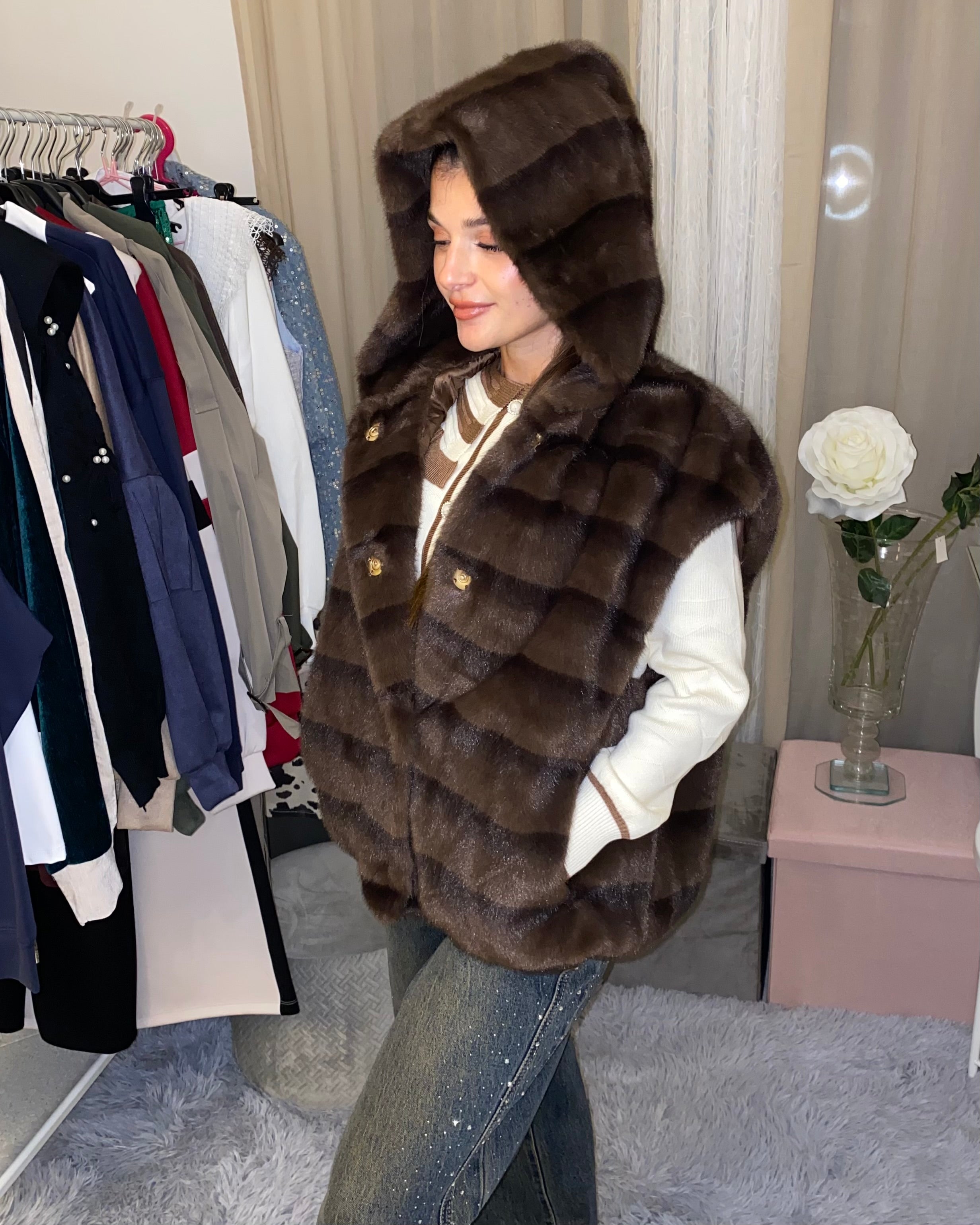 Smanicato ECOFUR similvisone con striature