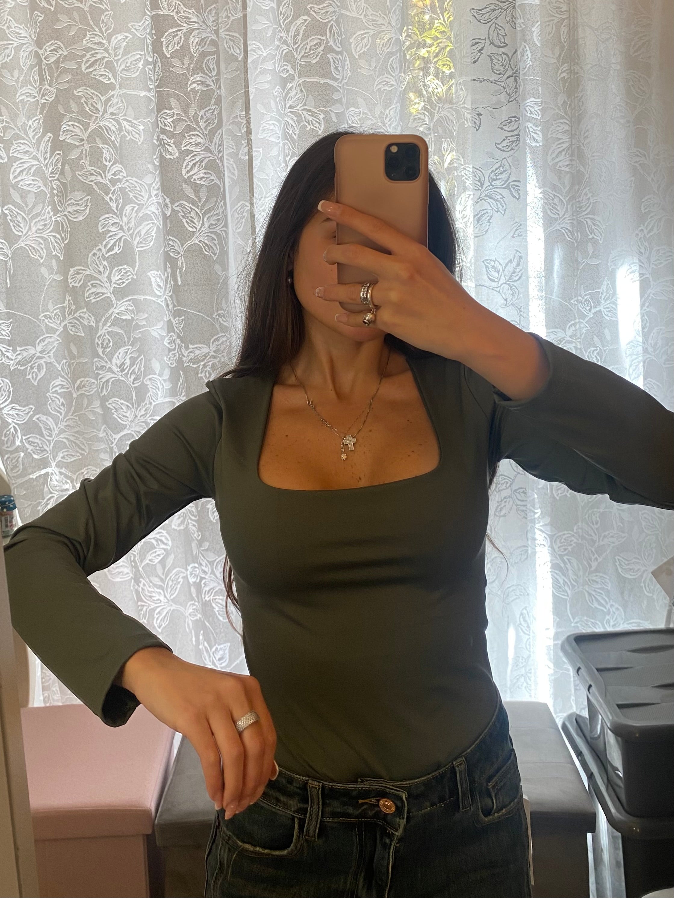 Body scollatura squadrata